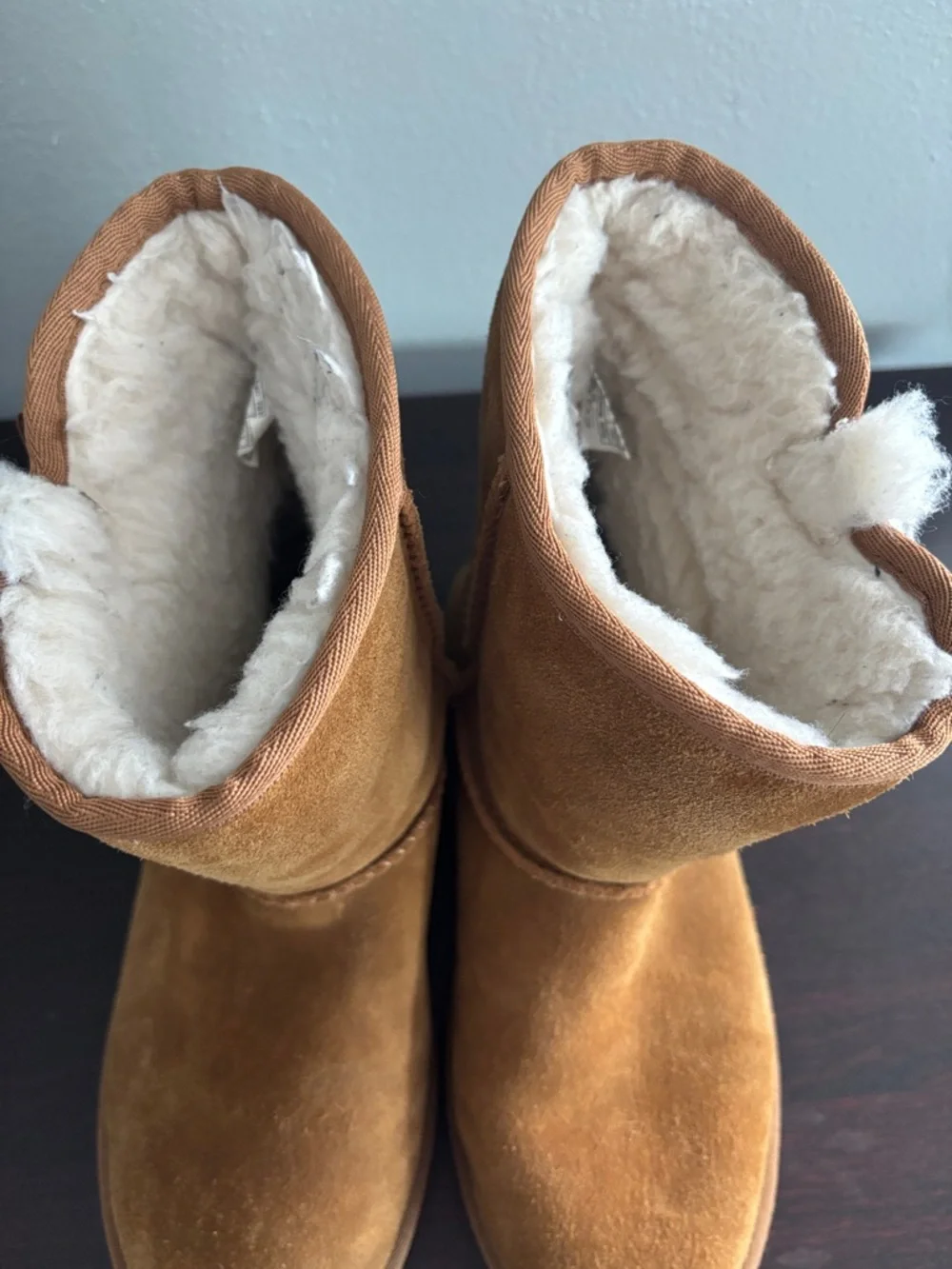 Koolaburra Kids Chestnut Suede Shearling-Lined Snow Boots